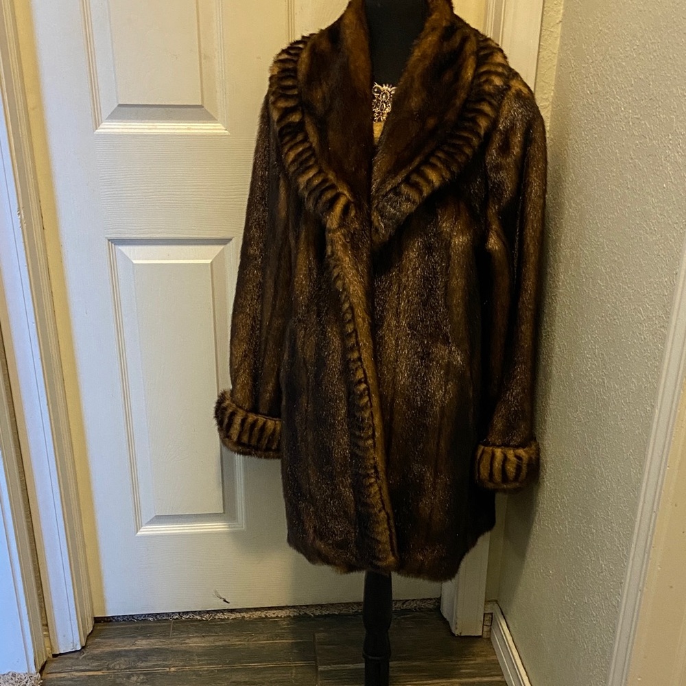 Dennis Basso Luxurious Brown Teddy Jacket